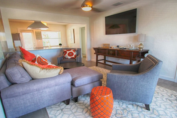 Hotel 3 Palms Retreat by RedAwning